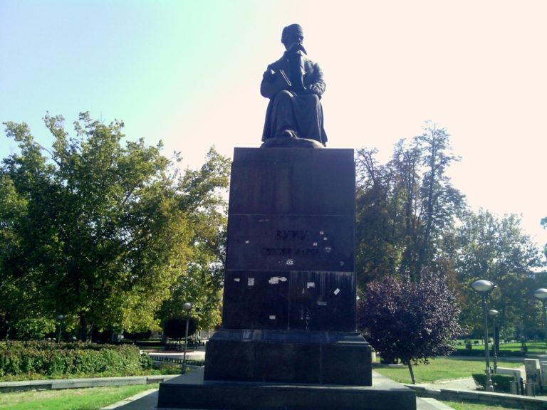 Spomenik Vuku Karadžiću trebao je da bude u Studentskom parku