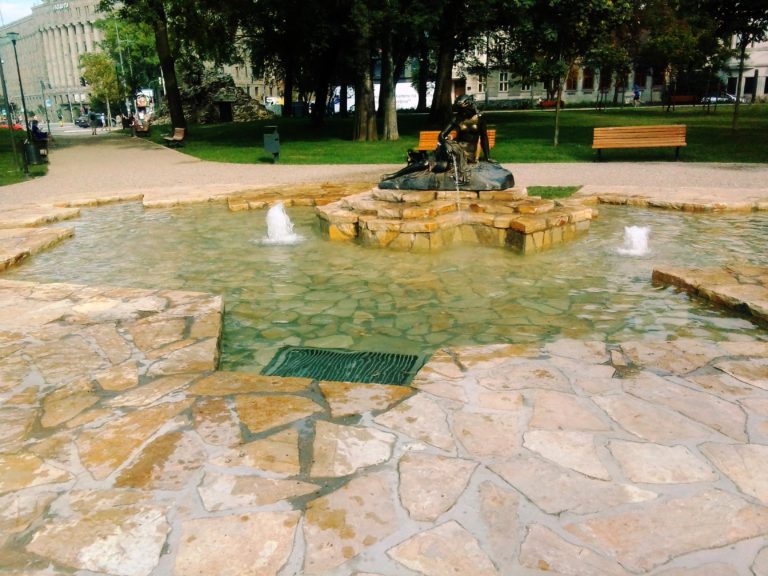 Fontana Devojka sa krčagom