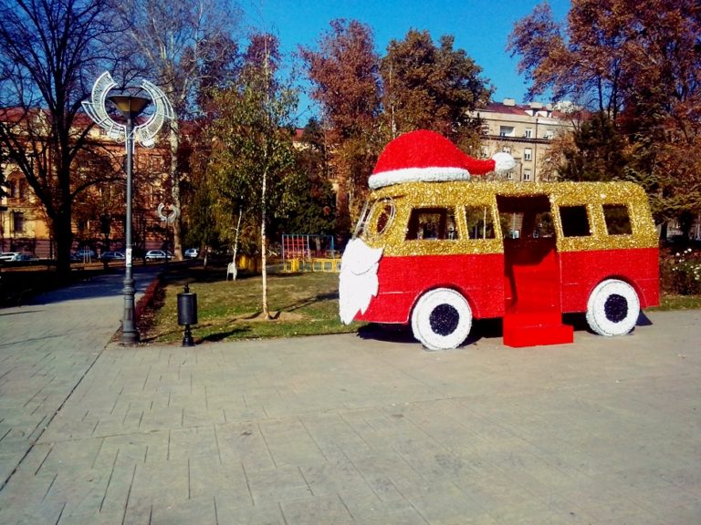 Beogradska zima: Novogodišnji park Manjež za decu