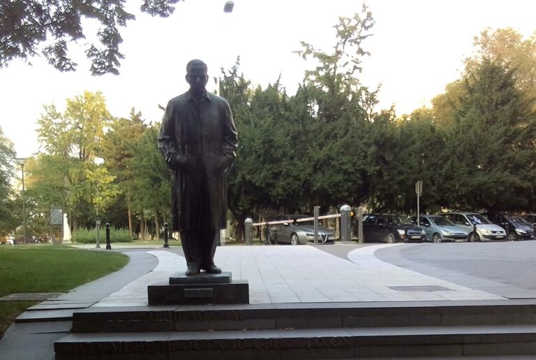 Spomenik Ivo Andrić u Beogradu