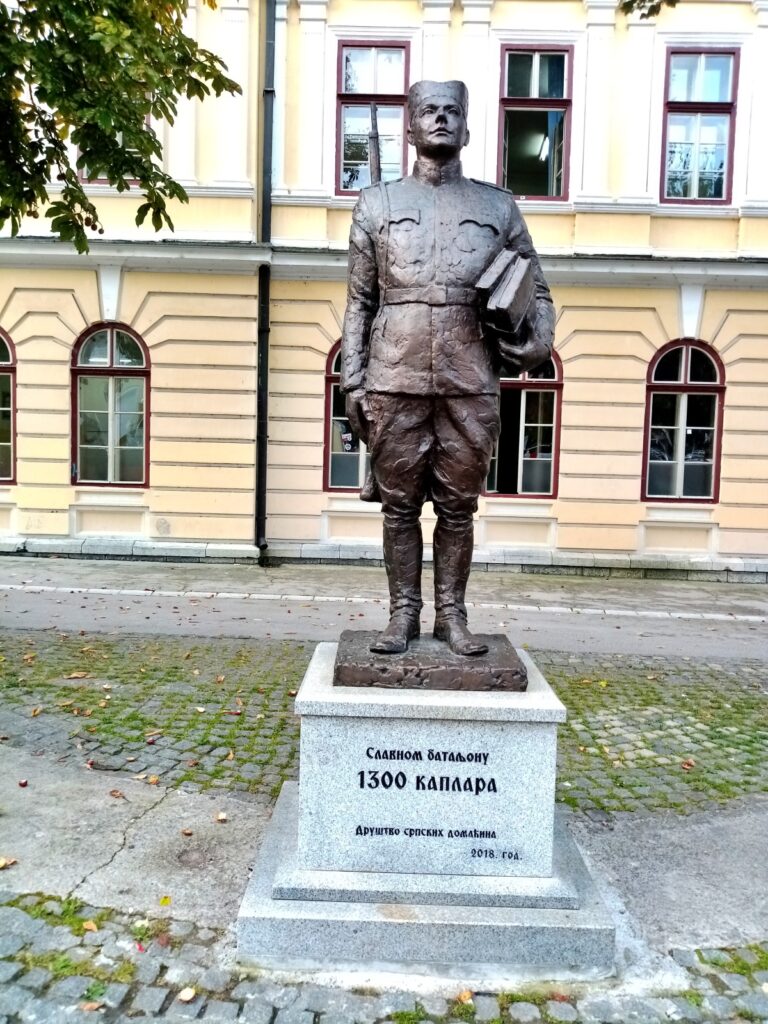 Spomenik 1300 kaplara u Užicu