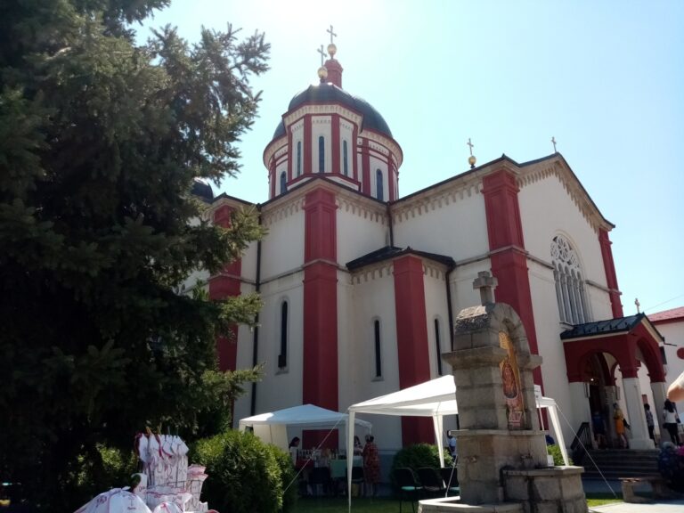 Saborna crkva uspenja Presvete Bogorodice u Kragujevcu
