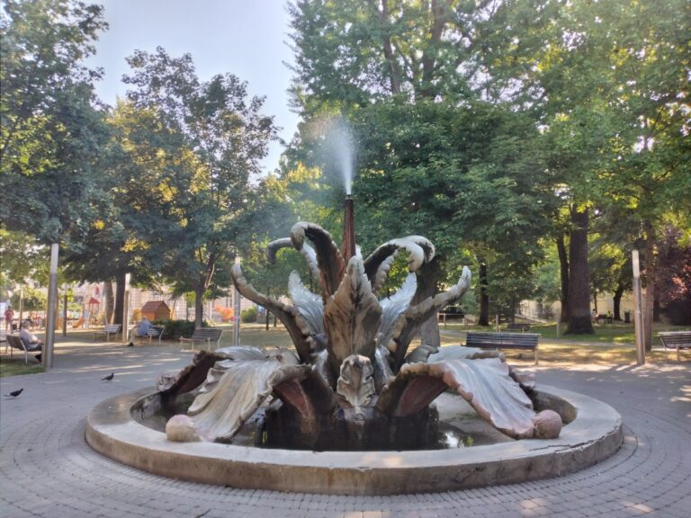 Fontana „Kameni cvet“ u Sremskoj Mitrovici