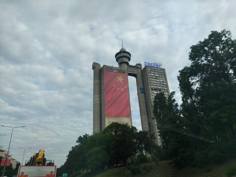 Kineski predsednik Si Đinping sleteo u Beograd
