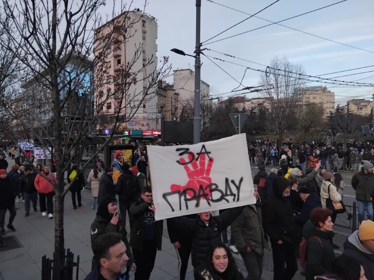 Maturanti beogradskih škola najavljuju skup i blokadu nekih ulica